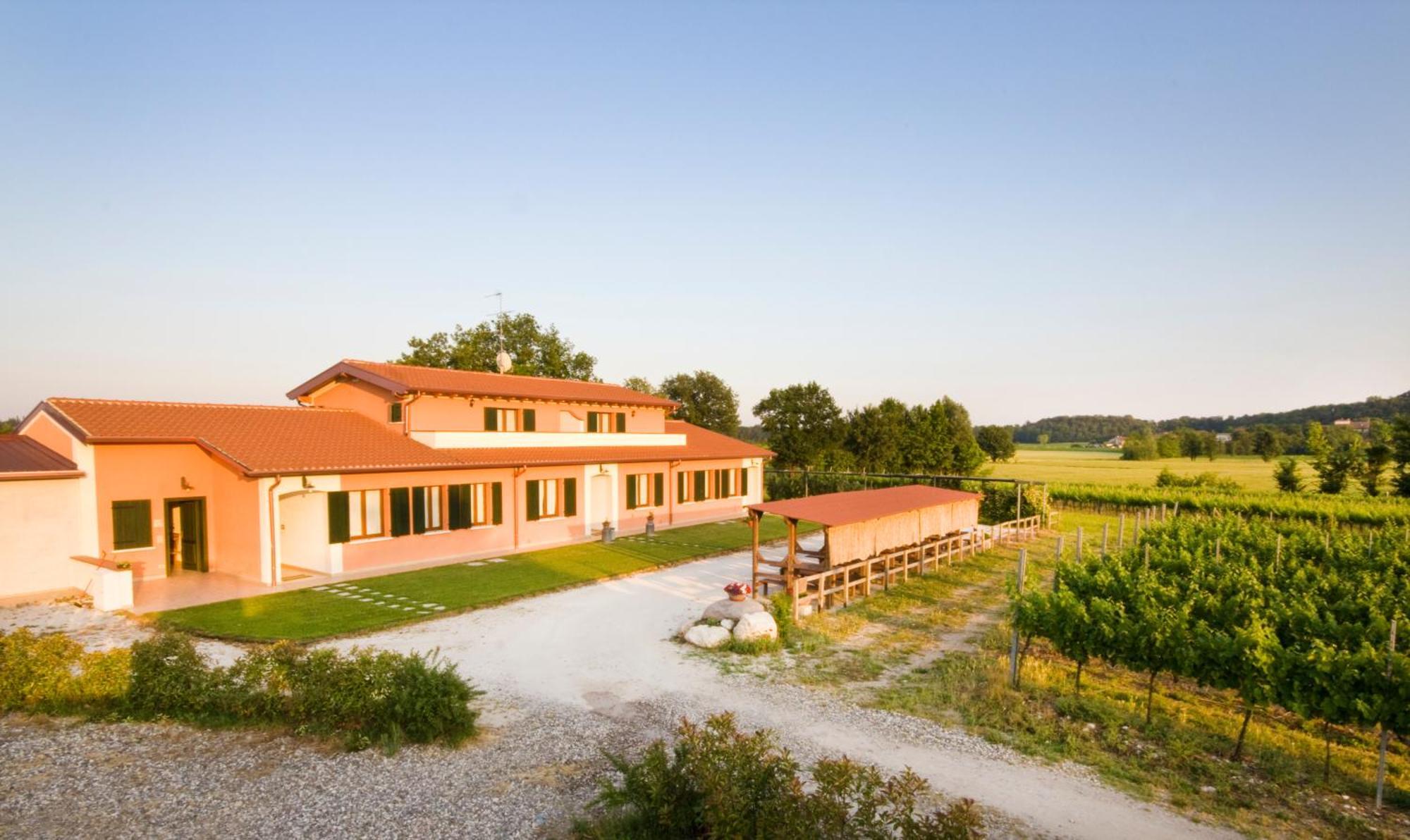 Agriturismo Cascina Roveri Monzambano Buitenkant foto