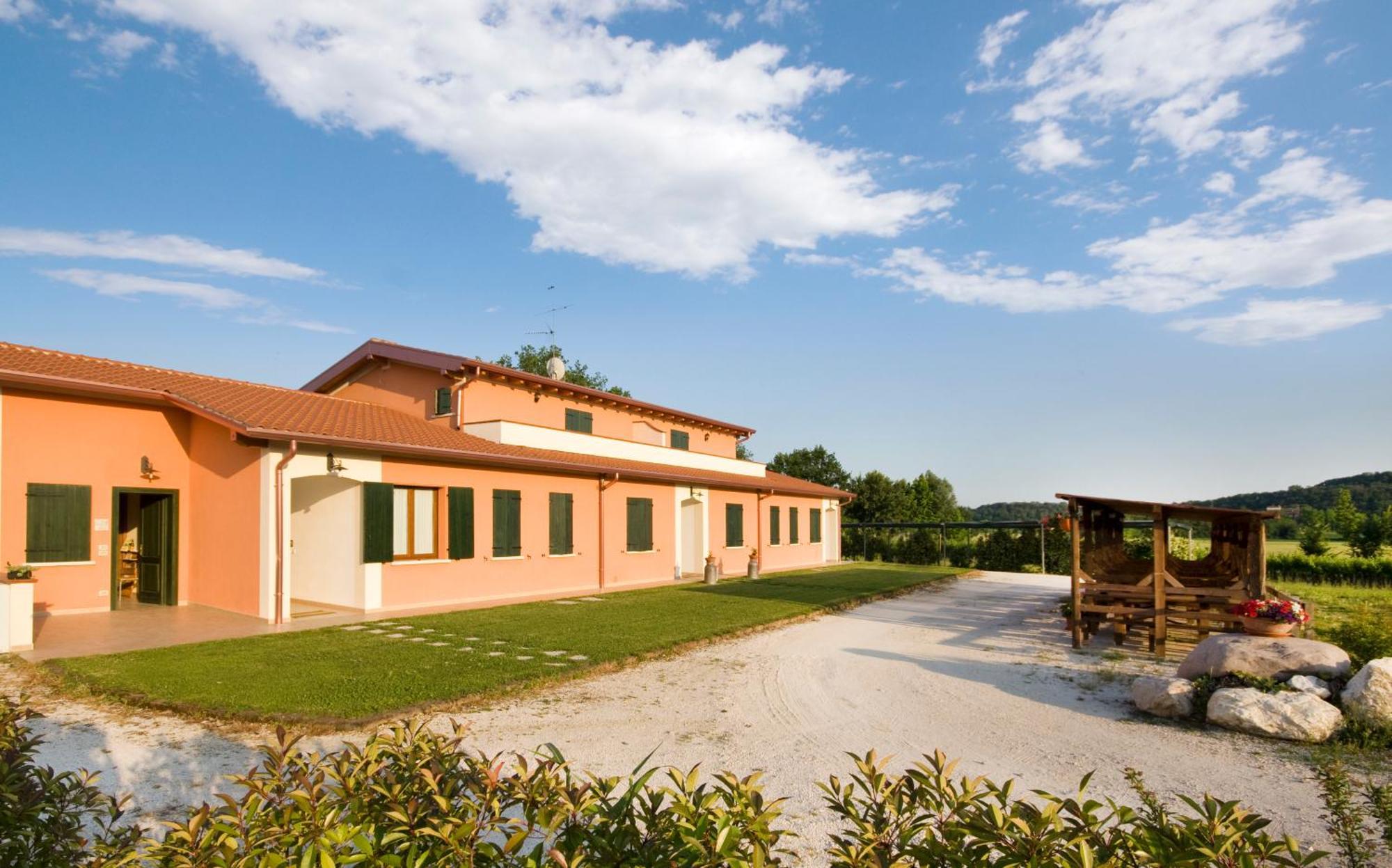 Agriturismo Cascina Roveri Monzambano Buitenkant foto