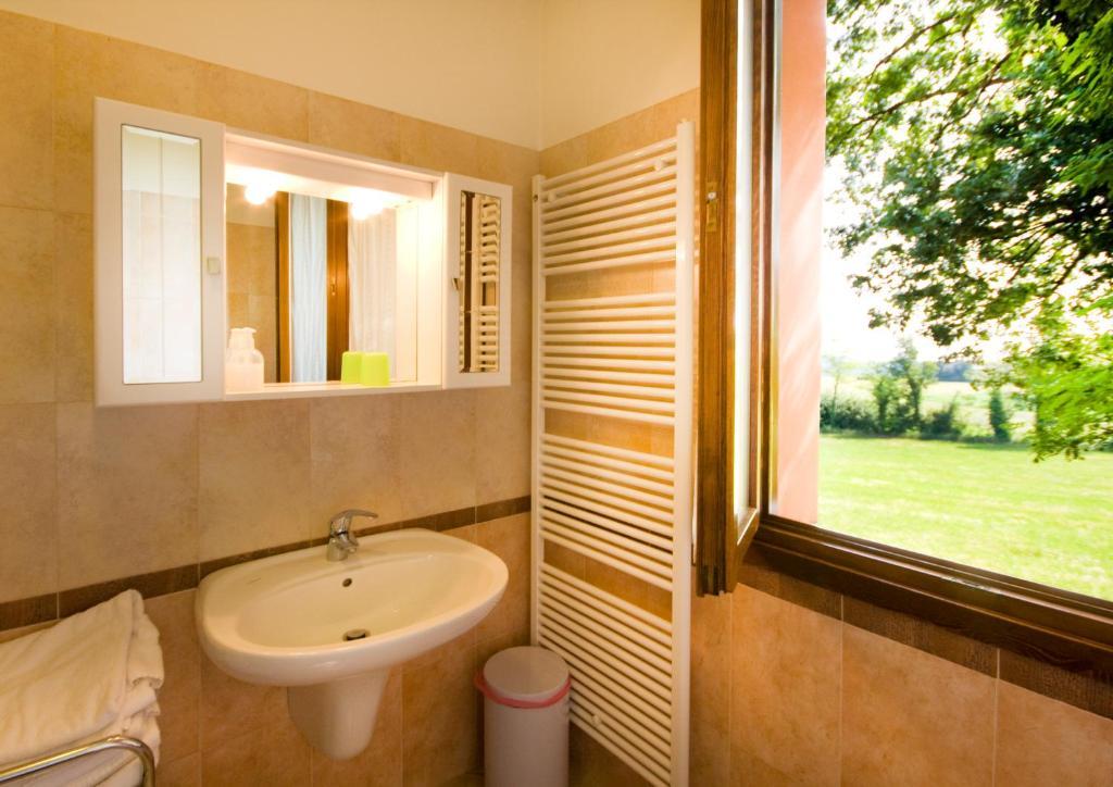Agriturismo Cascina Roveri Monzambano Kamer foto